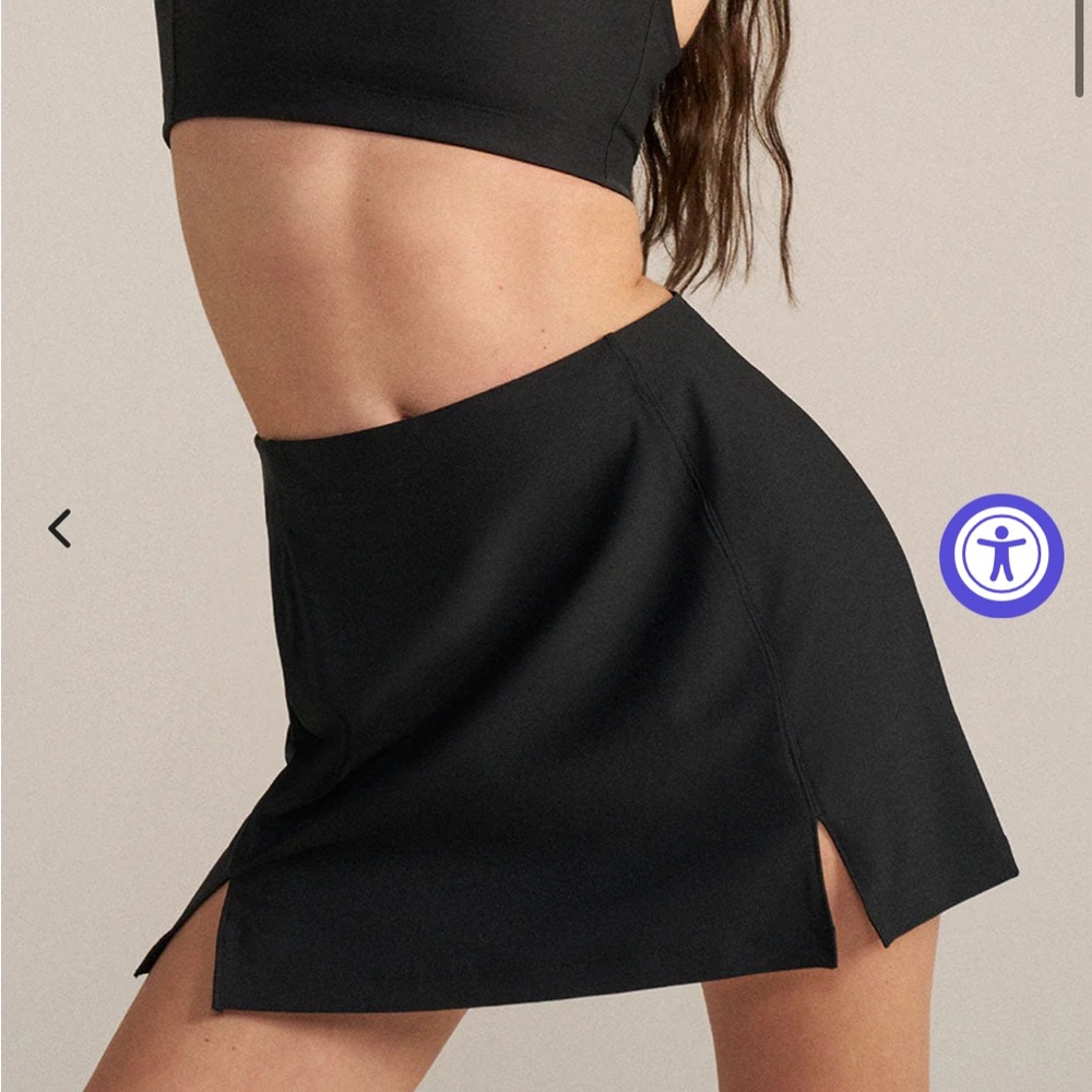 Outdoor Voices Warmup 2.5" Skort